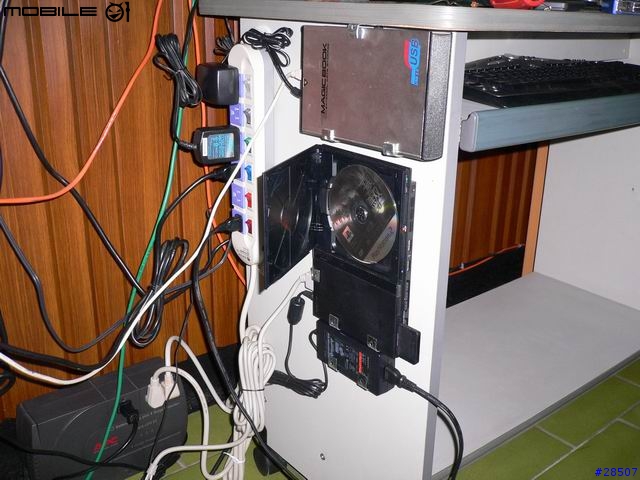 [學別人的]我的硬碟外接盒(修正版)及mini PS2收納心得