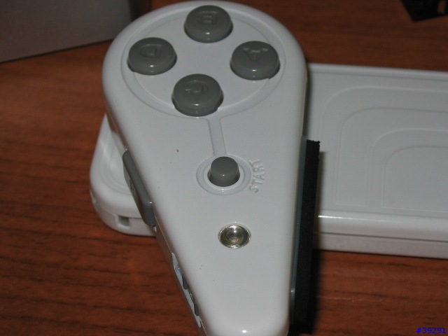 [分享] 一瞥 BGP-100 GamePad 藍芽搖桿