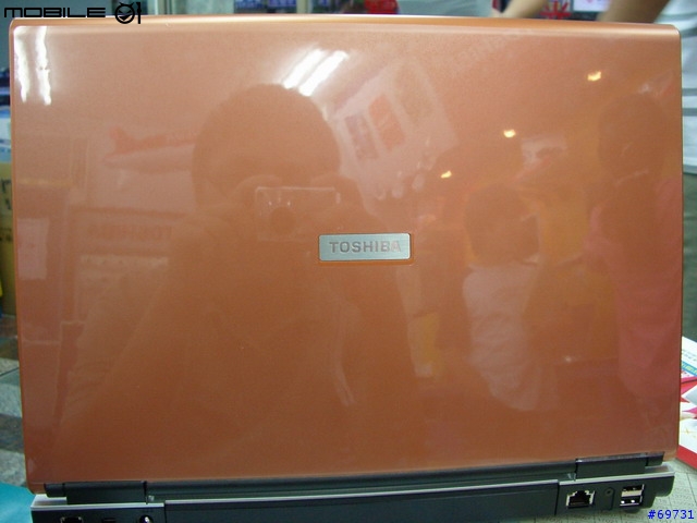 [分享]TOSHIBA M50 14"鏡面寬螢幕(國產品牌準備接招囉)