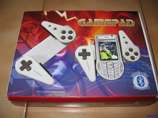 [分享] 一瞥 BGP-100 GamePad 藍芽搖桿