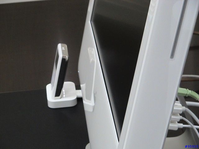 [分享] (加上圖了!!) 終於加入蘋果家族!! 新iMac G5 20吋＋新iPod 60G＋Altec Lansing MX-5021(white)