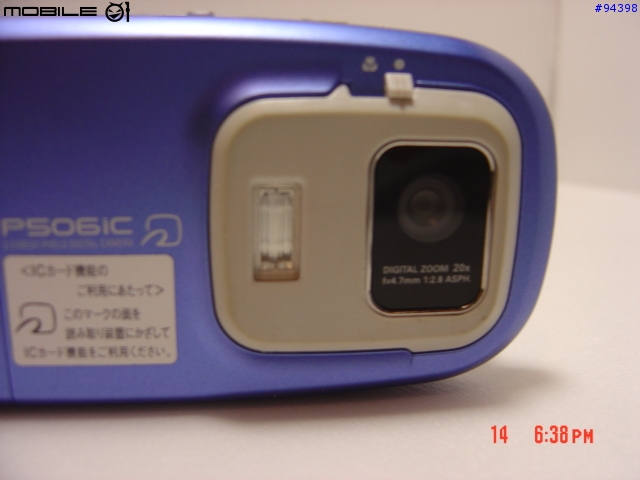 日系手機V602SH VS P506Ic手機大對決-外型篇(多圖喔)