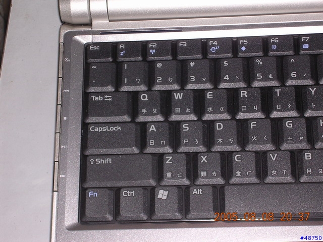 入手了我的第一台NB....W3H740DD