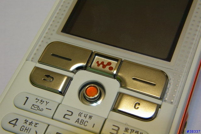 【情人節特輯】當W800i遇上了K750i