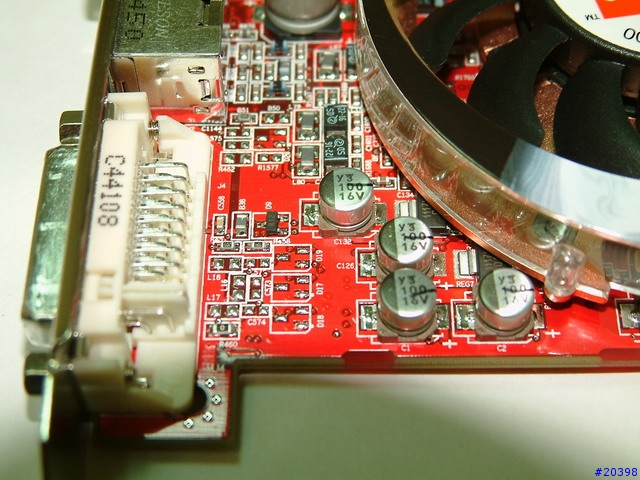 [分享] 遲來的王者 ATI BBA X800XT AGP