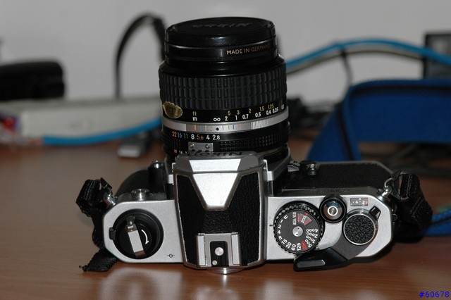 [分享]傳統的觸感Nikon FM2 + 現代的經典 小黑三