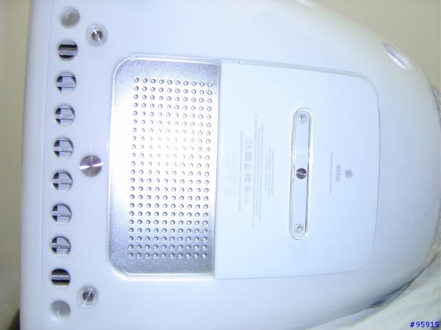 [分享]最可愛的Apple: eMac (入門Apple好選擇)