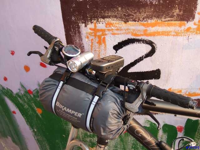 (分享)topeak bikamper自行車帳(1/1/2006更新巴棍農場之旅)