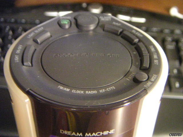 Sony - Dream Machine (AM/FM 廣播計時鬧鐘)