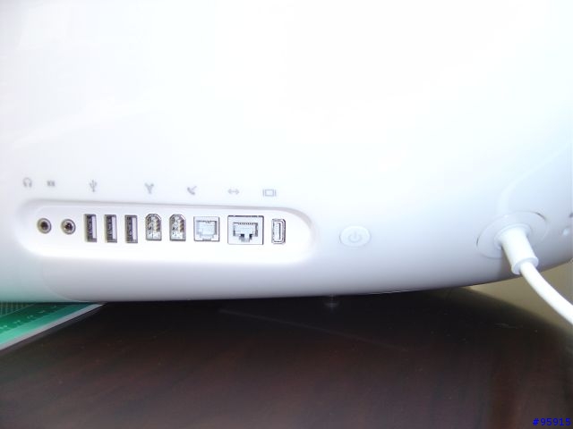 [分享]最可愛的Apple: eMac (入門Apple好選擇)