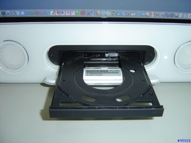 [分享]最可愛的Apple: eMac (入門Apple好選擇)