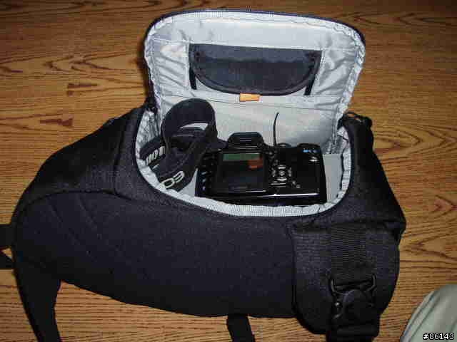 [分享]Lowepro SlingShot 200AW---數位相機包