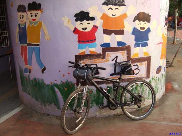 (分享)topeak bikamper自行車帳(1/1/2006更新巴棍農場之旅)