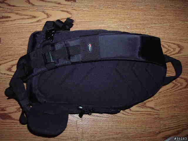 [分享]Lowepro SlingShot 200AW---數位相機包