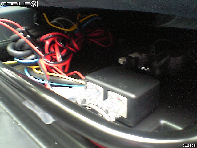 [再來一擊] HCB-700 Bluetooth Car Handsfree入手 (已加入安裝圖片)