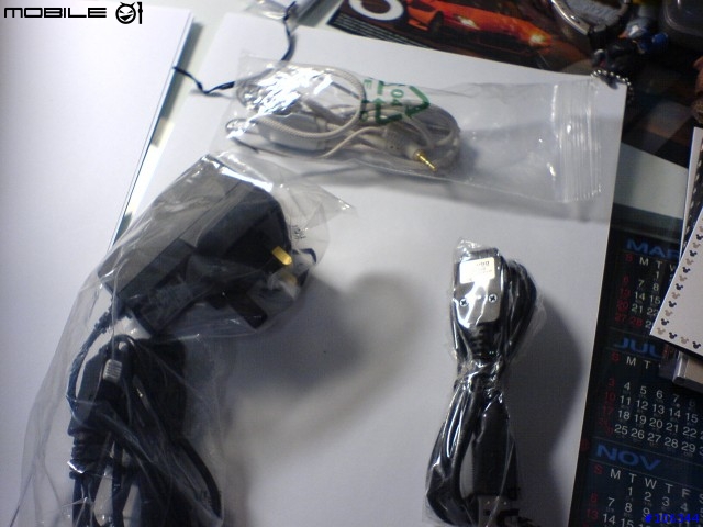 [分享]哇～～ 限量版的迪士尼手機   近來看一下吧 hehe~~（圖多 請等一下）