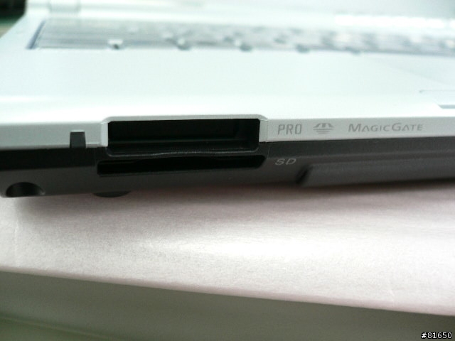 SONY TX90S 白色限量版.....圖多喔!!