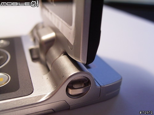 【分享】 超薄手機 NEC N512i (圖多)