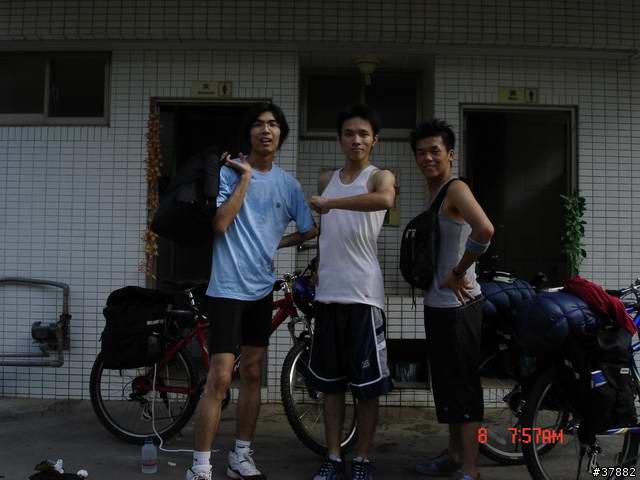 『拖稿很久的★BIKE環島之旅★』CH1984、ANSON、雅痞上台一鞠躬(2006.11.03 更新第九天)