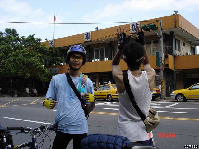 『拖稿很久的★BIKE環島之旅★』CH1984、ANSON、雅痞上台一鞠躬(2006.11.03 更新第九天)