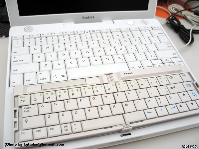 Nokia 藍芽鍵盤，又給你好看！ （Wireless Keyboard SU-8W）