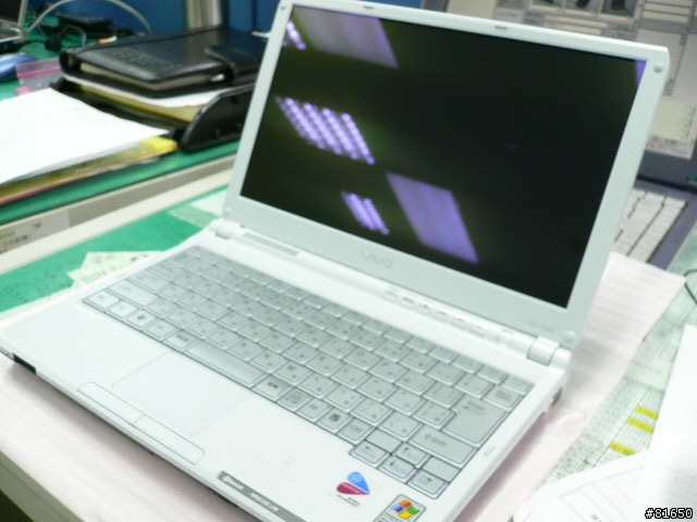 SONY TX90S 白色限量版.....圖多喔!!