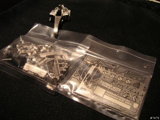 [分享]真正的模型逸品-Ferrari F2003 1/43 金屬模型