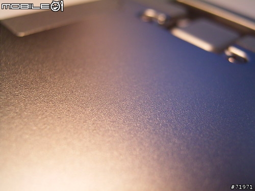 【分享】 超薄手機 NEC N512i (圖多)