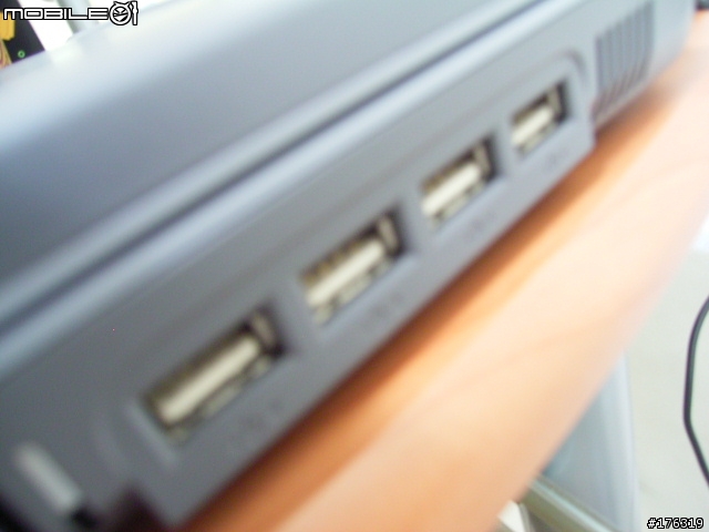 [新手分享] 舊時代的怪兵器-DESKNOTE-ECS 精英 A900
