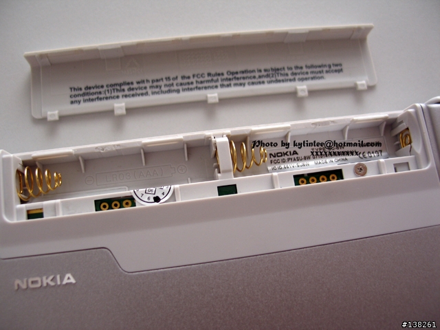 Nokia 藍芽鍵盤，又給你好看！ （Wireless Keyboard SU-8W）