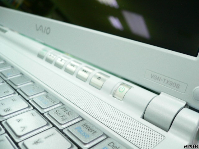 SONY TX90S 白色限量版.....圖多喔!!