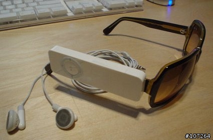 Oakley的運動眼鏡型Mp3播放機