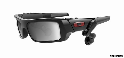 Oakley的運動眼鏡型Mp3播放機