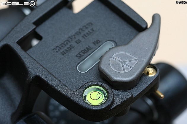 [分享] MANFROTTO 055PROB 腳架 + MANFROTTO 460MG 雲台