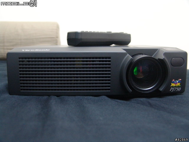 [分享]VIEWSONIC PJ750 投影機