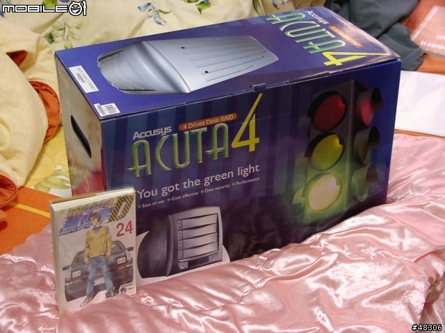 [分享] Accusys Acuta 4 (RAID5 1394/USB 外接陣列) 開箱照