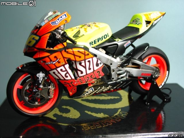 [高難度的逸品!?] 第三彈 1/12 REPSOL  Honda RC211V "03 機車模型製作