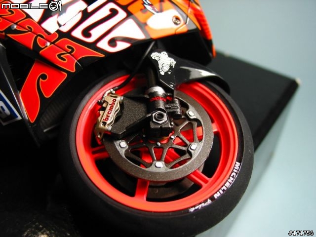 [高難度的逸品!?] 第三彈 1/12 REPSOL  Honda RC211V "03 機車模型製作