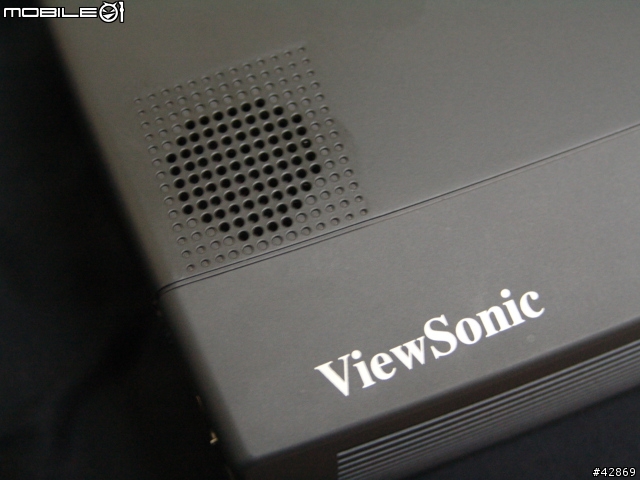 [分享]VIEWSONIC PJ750 投影機