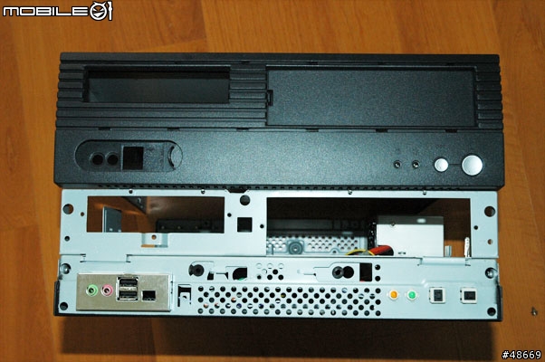 去郵局踢到一包東西...Aopen小機殼