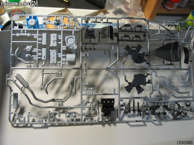 [高難度的逸品!?] 第三彈 1/12 REPSOL  Honda RC211V "03 機車模型製作