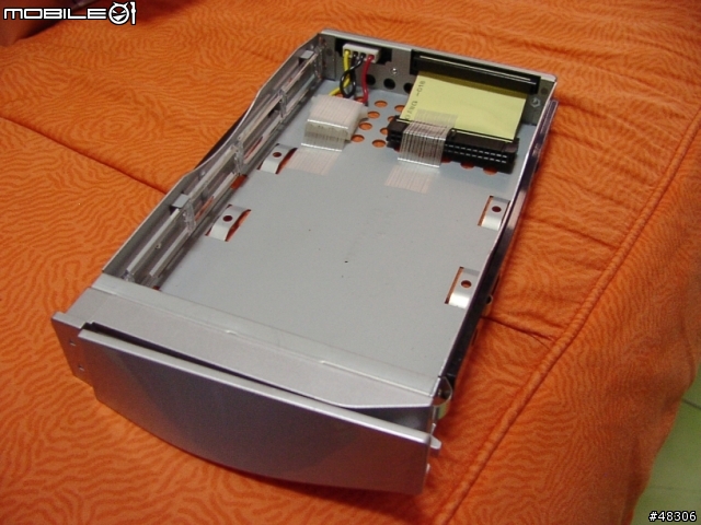[分享] Accusys Acuta 4 (RAID5 1394/USB 外接陣列) 開箱照