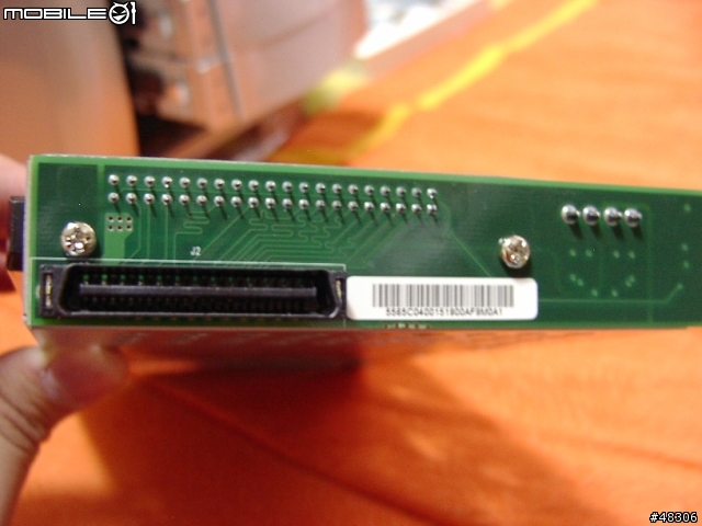 [分享] Accusys Acuta 4 (RAID5 1394/USB 外接陣列) 開箱照