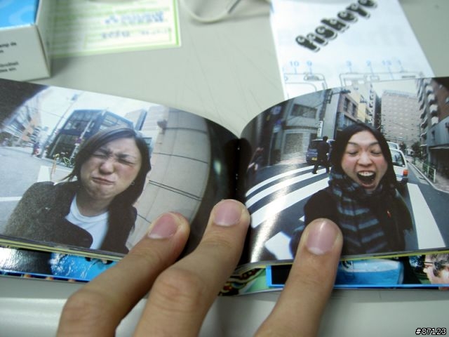 圖多 LOMO-FISHEYE 誠品書店限量版 入手!!