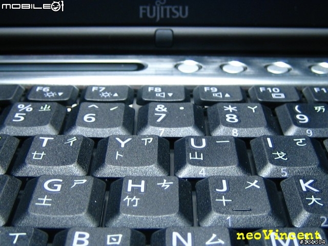 [分享] 低調的奢華-Fujitsu s6240