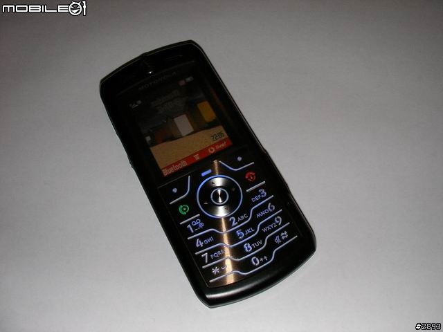 [01獨家分享] Motorola SLVR L7 實機照片