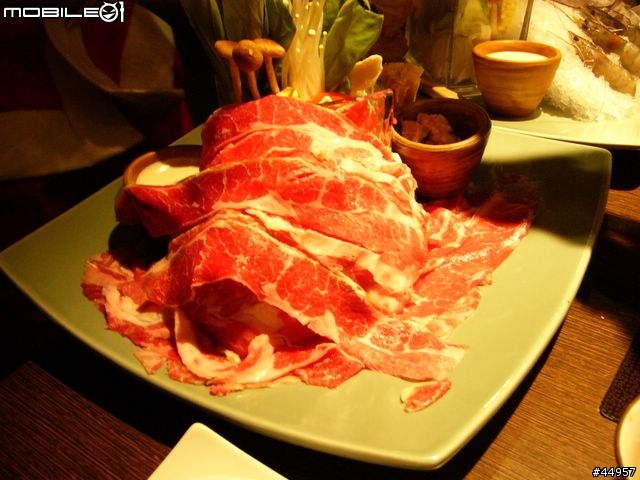 [美食] 吃出食材真美味，聚 北海道昆布鍋