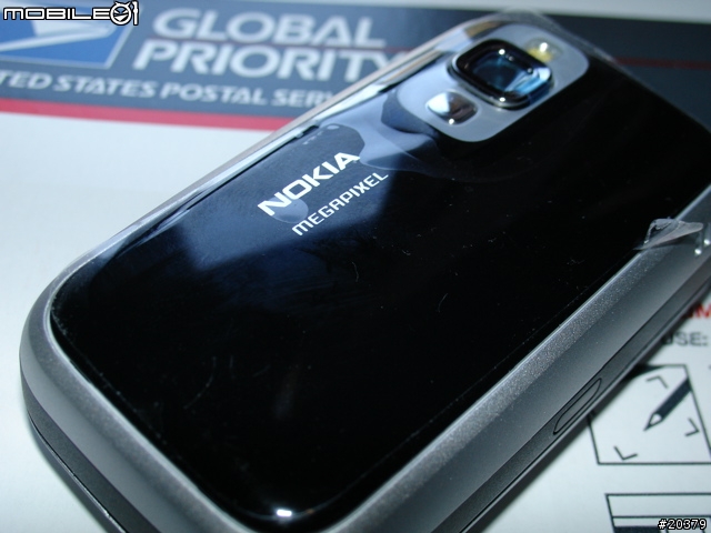 第一次在NOKIA區貼圖 - Nokia 6111 - 圖補齊了…