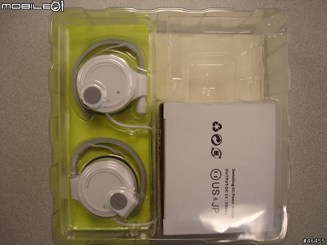 [分享]輕巧玲瓏! BLUETAKE i-PHONO mini  耳掛式藍芽立體聲耳機入手報告(三色到齊囉,12/24補上BT430TX)