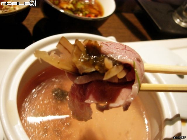 [美食] 吃出食材真美味，聚 北海道昆布鍋